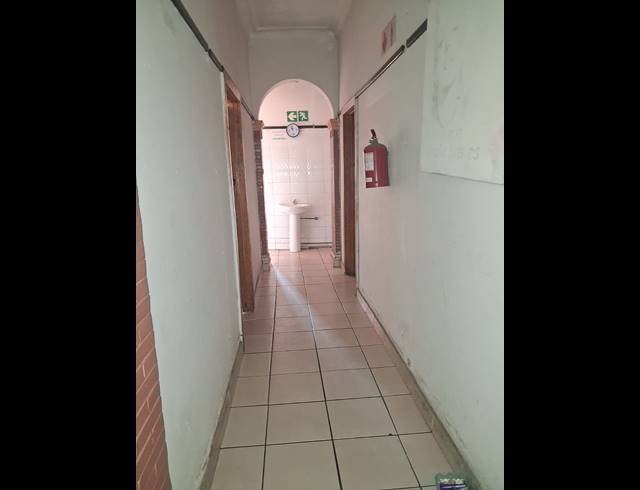 5 BEDROOM HOUSE FOR SALE IN VEREENIGING CENTRAL